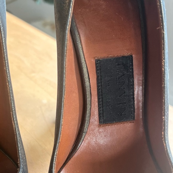 Lanvin Gold Platform Pumps - Picture 5 of 9